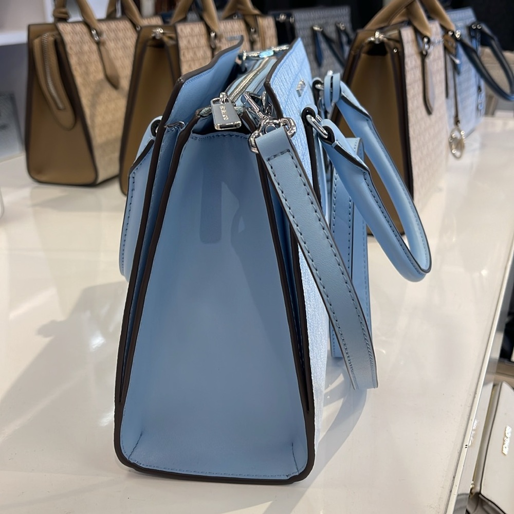 MICHAEL KORS Sheila Medium Ombré Signature Logo Satchel Crossbody Bag 
LIGHT SKY - Picture 4 of 16